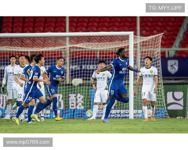 武汉网球队凭借56分强势领跑锦标赛积分榜展现出色竞技状态