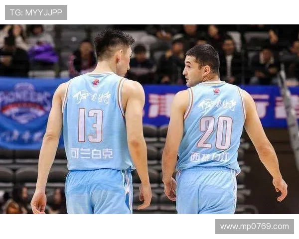 可兰白克的传奇人生与文化影响探讨与启示