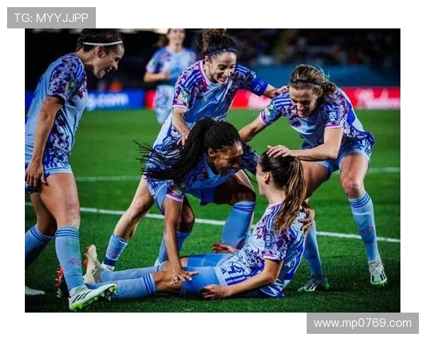 西班牙女足与南非女足激战正酣谁能在世界杯舞台上脱颖而出